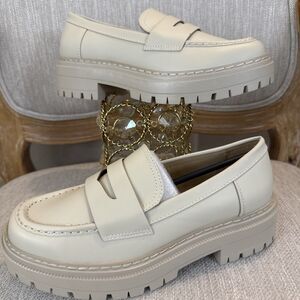 Women's Chunky Platform Loafers White Lug Sole Y2K Style size 7.5 classic preppy